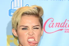 Miley Cyrus, Katy Perry — Girl War Over Kiss!