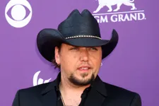 Jason Aldean Dating The Woman He Cheated With!