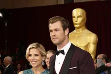 Chris Hemsworth’s Wife Slammed for Pregnant ‘Beer Belly’ at Oscars!