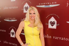 Jessica Simpson Stuns In Little Yellow Dress At Charity Event!