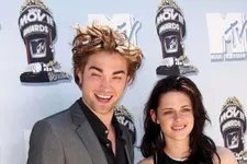 Robert Pattinson And Kristen Stewart’s Massive ‘Twilight’ Bonuses!