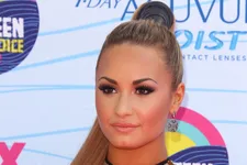 Demi Lovato Lashes Out At The Daily Beast Over Wilmer Valderrama Article