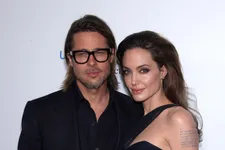 Brad Pitt And Angelina Jolie Are Married!