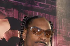 Iggy Azalea In Social Media Feud With Snoop Dogg