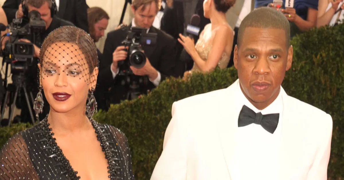 Jay Z & Beyonce All Smiles After Fight Footage Leak! - Fame10