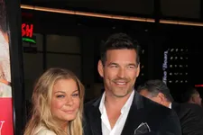 LeAnn Rimes Falls At The Indy 500!