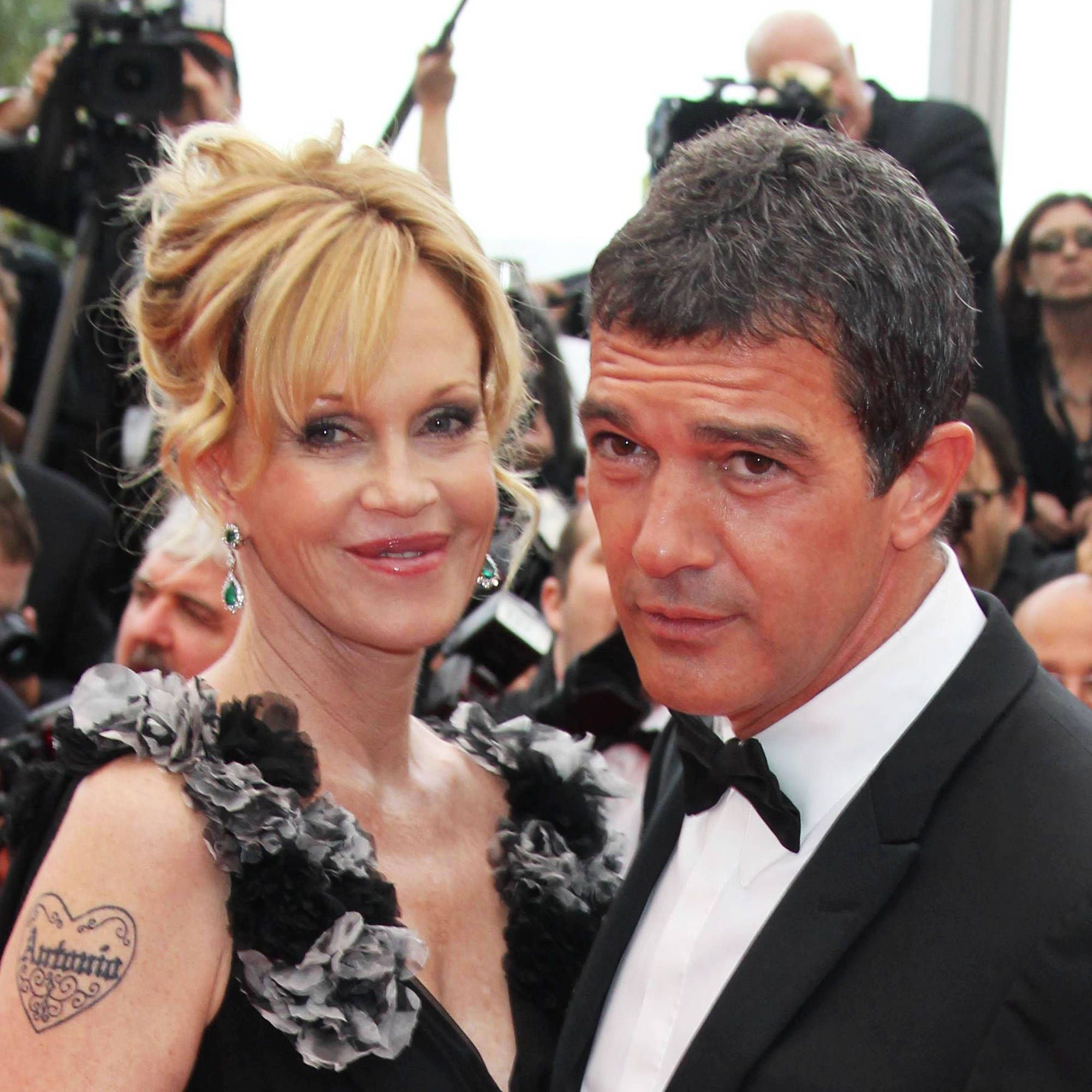 Melanie Griffith Files For Divorce - Fame10