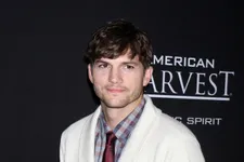 Ashton Kutcher Remodeled His Mom’s Home For Mother’s Day