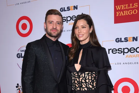Justin Timberlake Issues Apology To Wife Jessica Biel After Being Caught Holding Hands With Alisha Wainwright