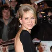 9 Celebrities Who Grew Up Dirt Poor