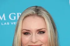 Lindsey Vonn Is Back To Skiing