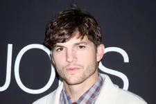 Ashton Kutcher Blasts Paparazzi For Taking Pictures Of His Daughter