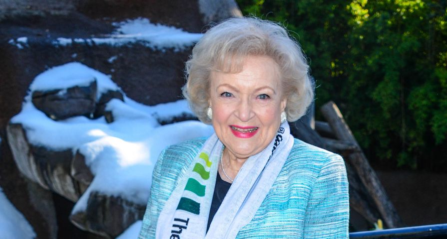 What does betty white look like now