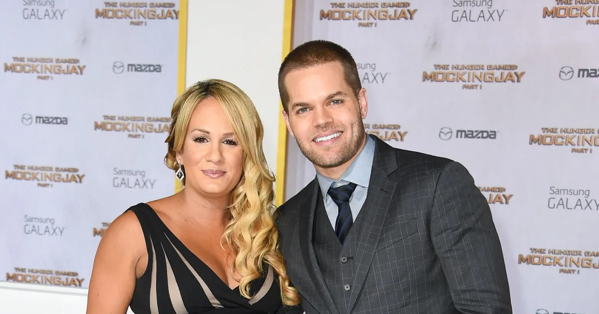 Hunger Games Actor Wes Chatham A Son Fame10