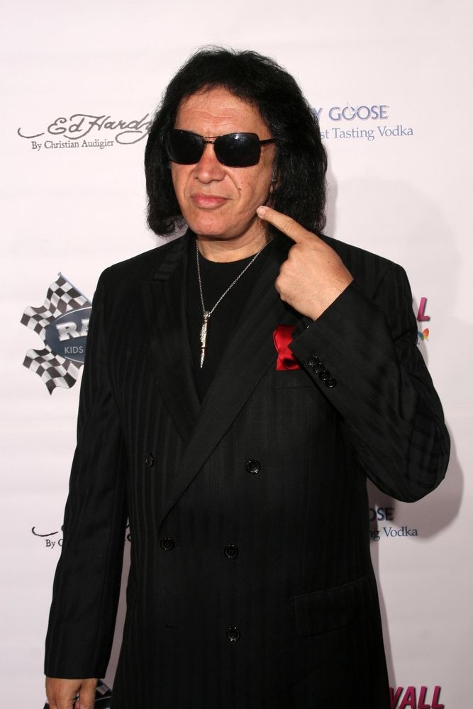 Gene Simmons Home Searched By Lapd Task Force Rocker Not A Suspect Fame10