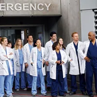 15 Secrets That Escaped Grey’s Anatomy’s Operating Room