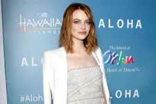 Cameron Crowe Issues Apology For Casting Emma Stone As Part-Asian Character In Aloha
