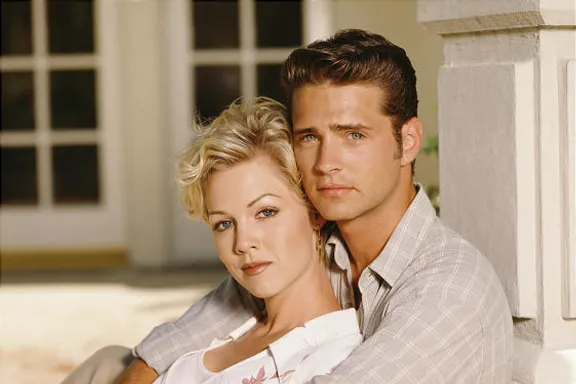 Beverly Hills 90210: Brandon Walsh’s Girlfriends Ranked