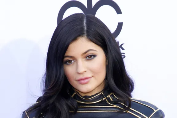 8 Ways That Kylie Jenner Is Morphing Into Kim Kardashian