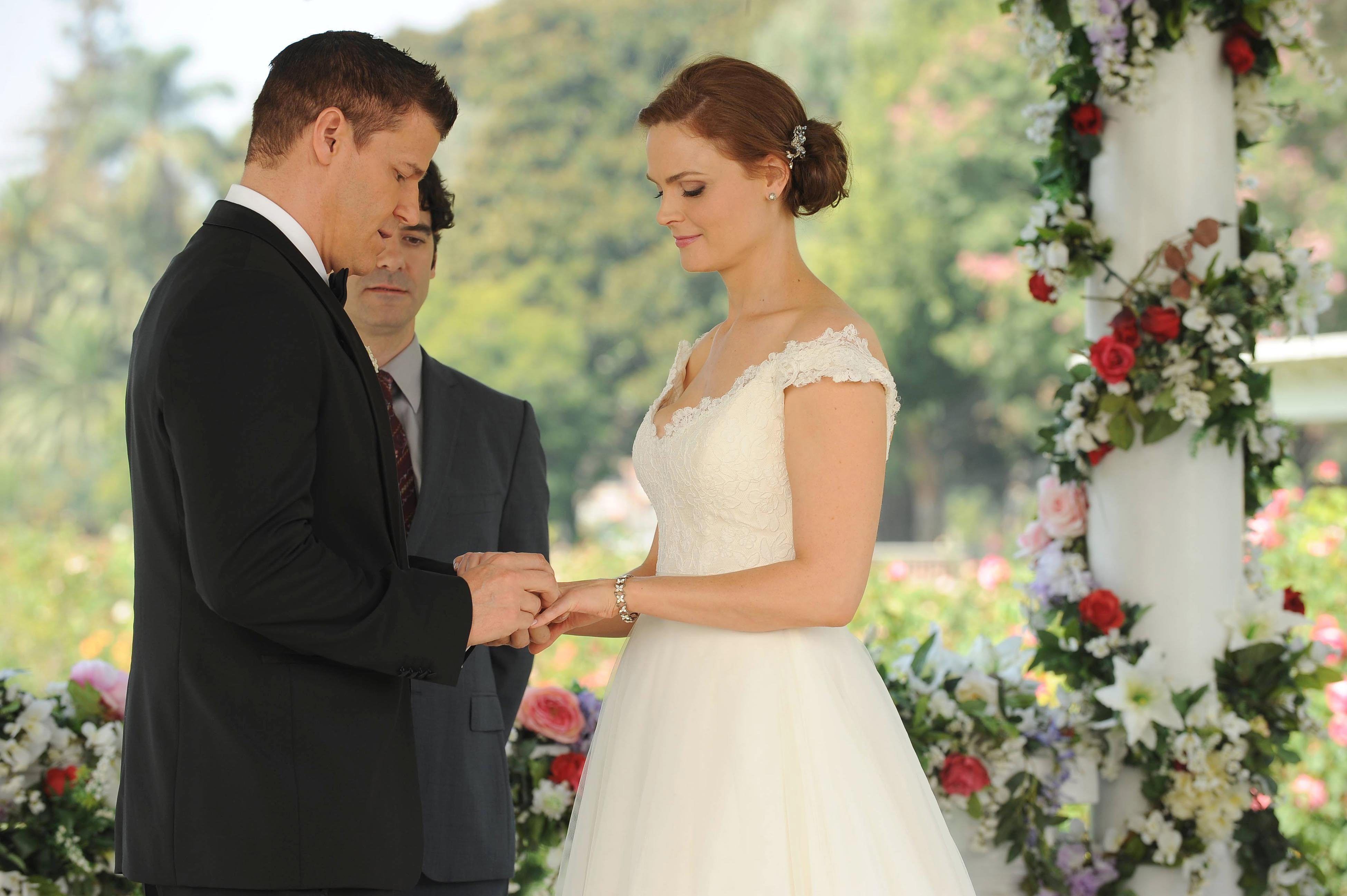 The 15 Best TV Weddings
