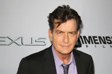 Charlie Sheen Confirms He Is HIV-Positive – All The Details