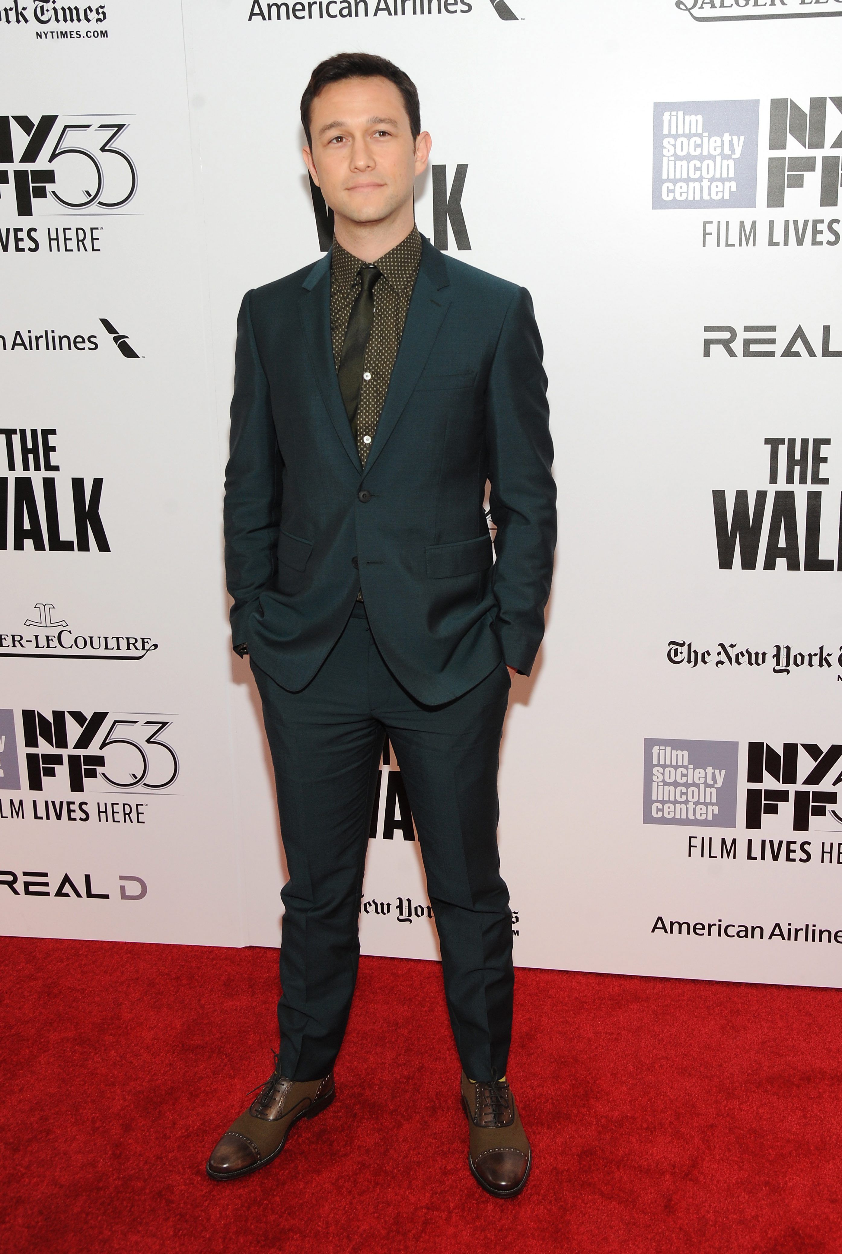 Celebrities That Will Not Celebrate Christmas 2022 Celebrities Who Don't Celebrate Christmas - Fame10