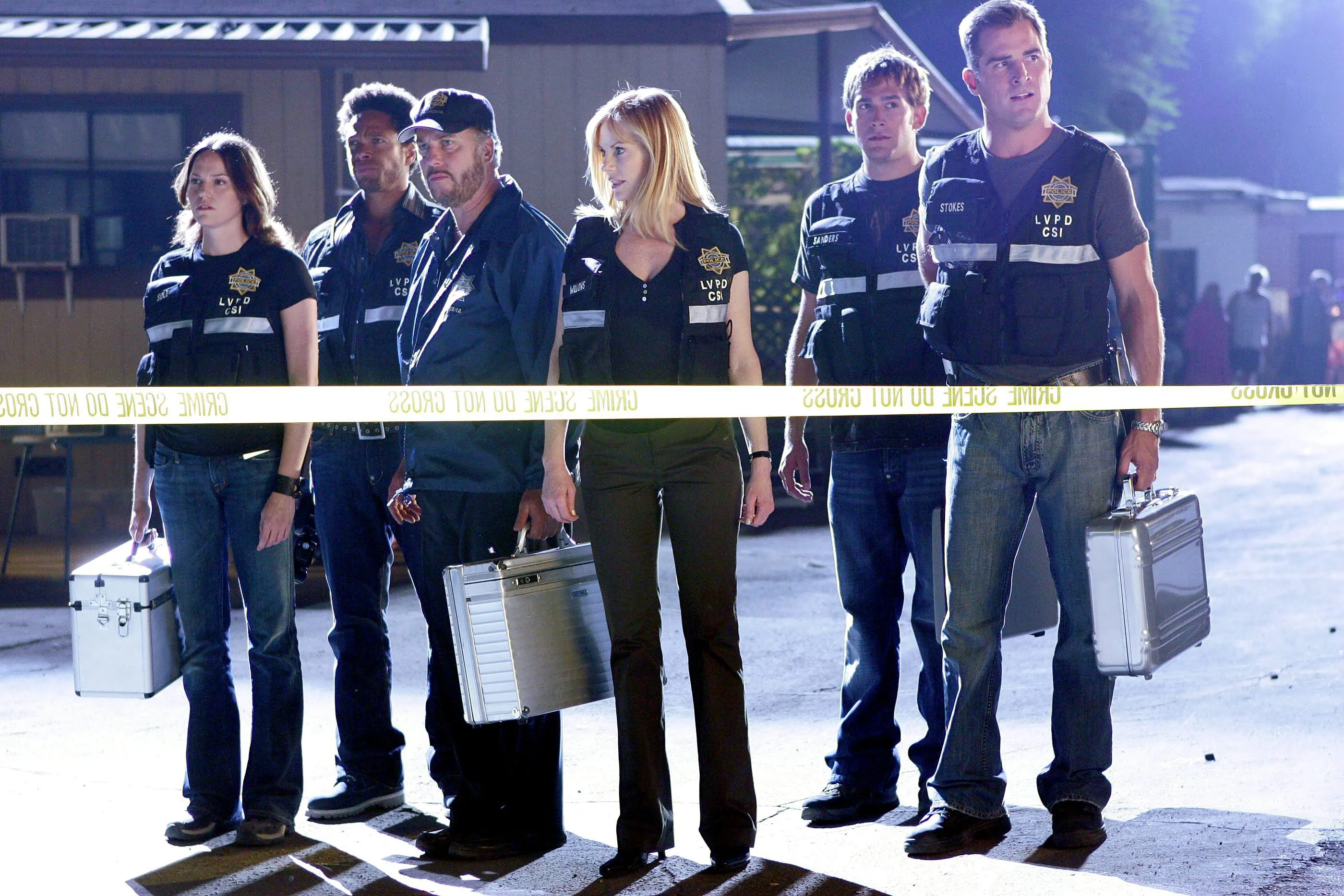cast-of-csi-how-much-are-they-worth-now-fame10
