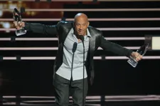 Vin Diesel Sang An Impromptu Tribute To Paul Walker At People’s Choice Awards