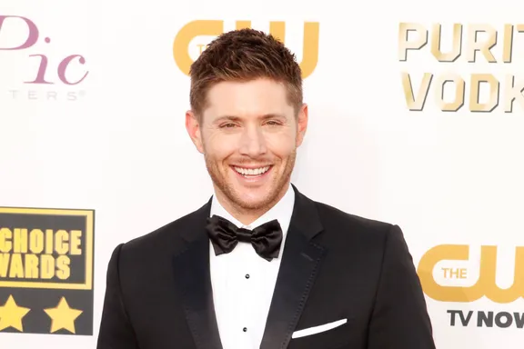 10 Of Your Favorite CW Stars: How Much Are They Worth?