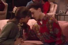 Big Bang Theory’s Mayim Bialik & Johnny Galecki Recreate ‘Blossom’ Kiss On Conan