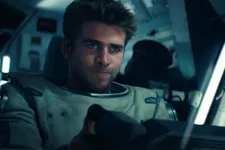 Liam Hemsworth Stars In New Independence Day: Resurgence Trailer