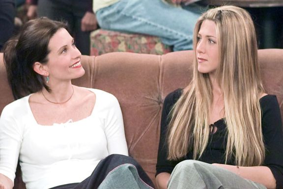 Friends: 10 Best Rachel And Monica Moments