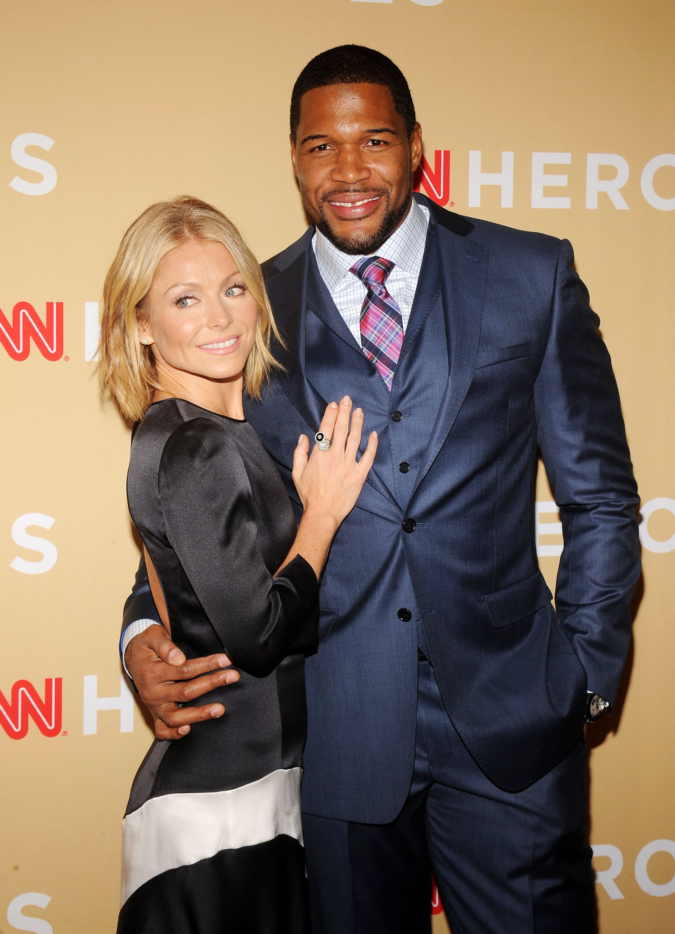 Kelly Ripa Does Solo Monologue, Talks About Respect In First Day Back ...