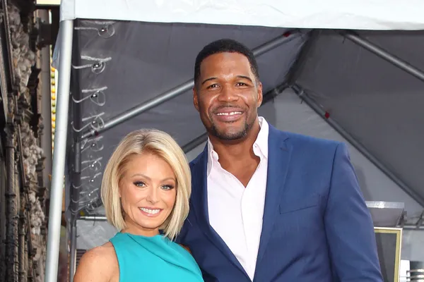Kelly Ripa “Live!” Controversy: 10 Things To Know