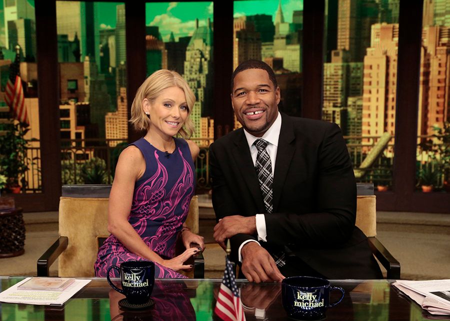 10 Popular Talk Show Hosts How Much Are They Worth? Fame10