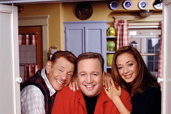Cast Of The King Of Queens: How Much Are They Worth Now?