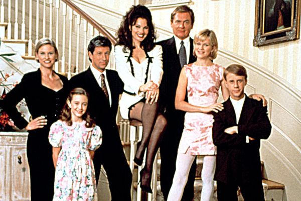 Cast Of The Nanny: How Much Are They Worth Now?