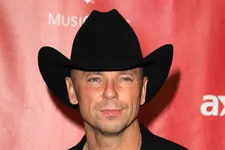 Kenny Chesney Apologizes To Cop For Assuming He Had Died