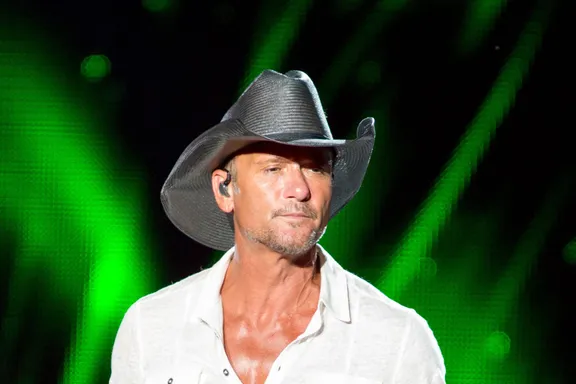 10 Country Stars Who Had Odd Jobs Before They Were Famous