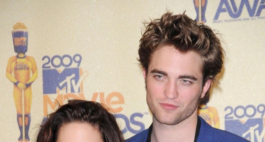 10 Things You Didn T Know About Kristen Stewart And Robert Pattinson S Relationship Fame10