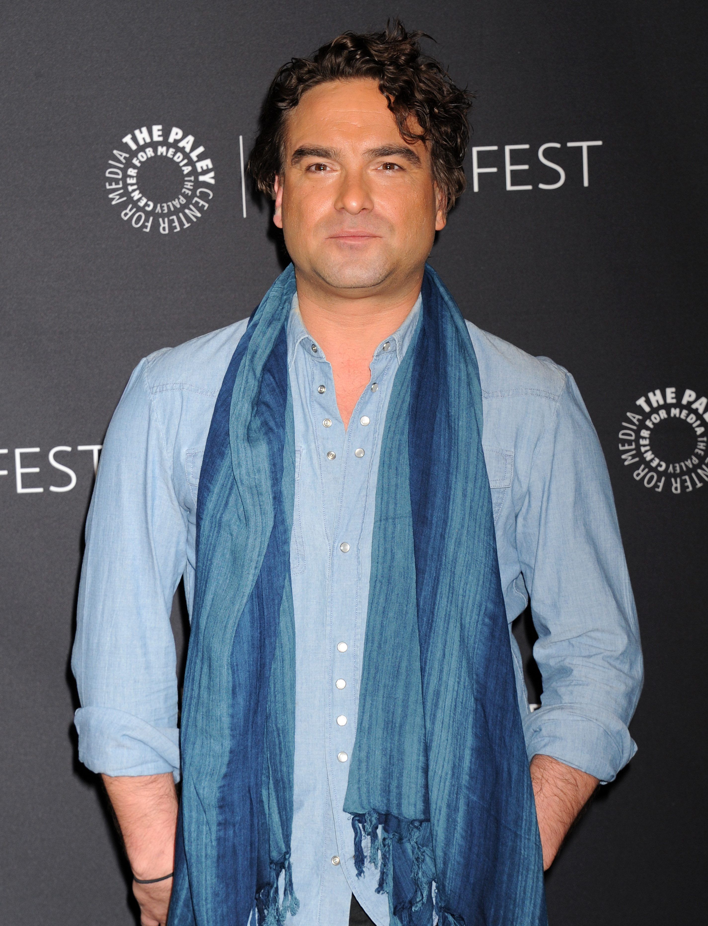 How Johnny Galecki Maintains His Amazing Physique (Big Bang Theory Star) - xbu7h7p