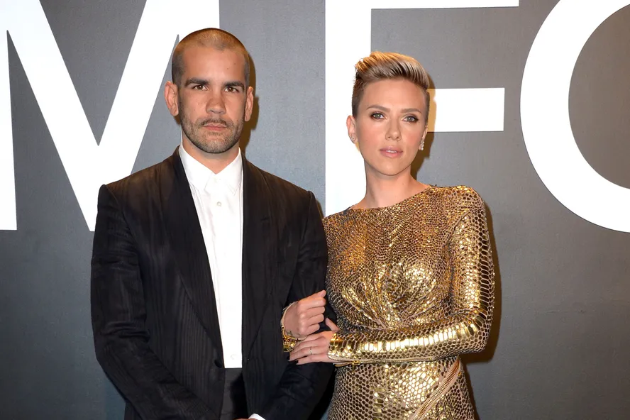 Scarlett Johansson’s Husband Asks Her To ‘Withdraw’ Divorce Papers As Custody Battle Ensues