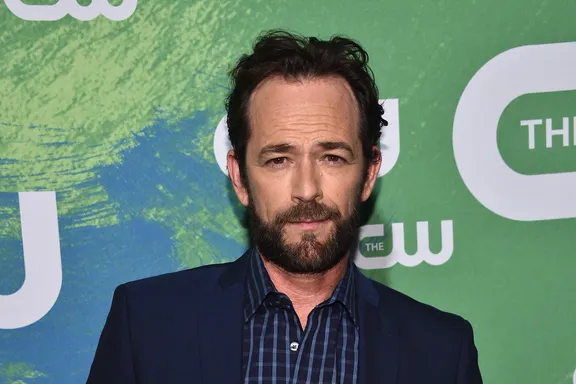 The Academy Explains Why Luke Perry And Other Stars Were Missing From 2020 Oscars In Memoriam Segment