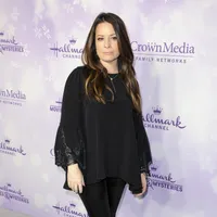 Things You Might Not Know About Holly Marie Combs