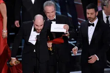 Firm That Oversees Oscars Envelopes Apologize for Best Picture Mistake