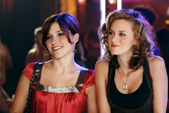 One Tree Hill: Memorable Brooke And Peyton Moments