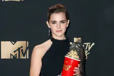 Emma Watson Accepts First Ever Genderless Acting Award At 2017 MTV Movie & TV Awards