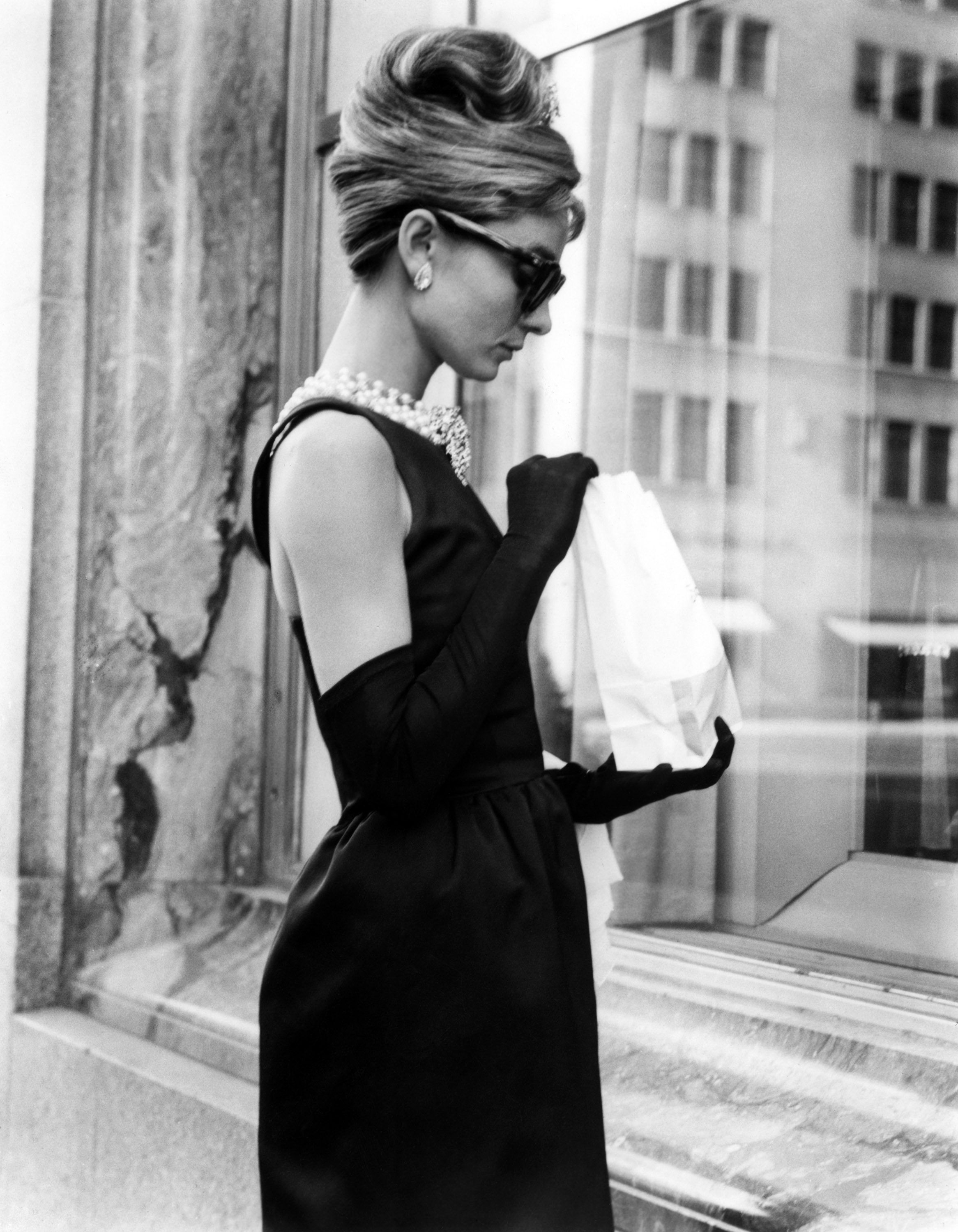 Iconic Celebrity Dresses That Changed Fashion Forever - Page 2 of 11