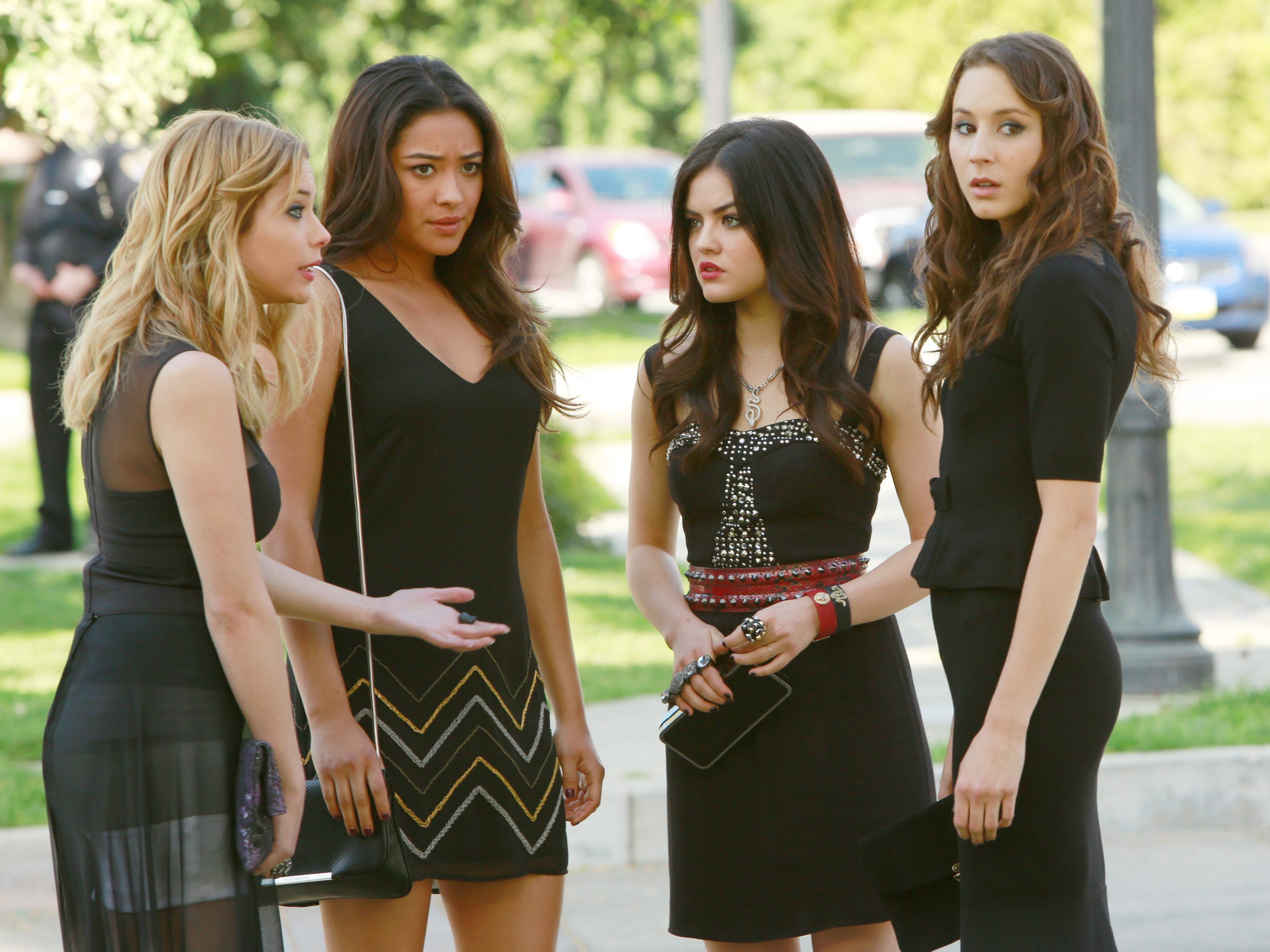 Pretty Little Liars Memorable Style Moments Fame10