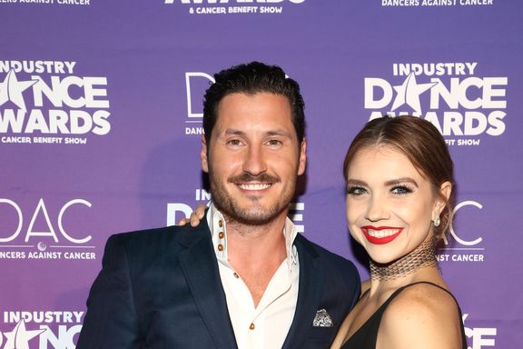 Dancing With The Stars Pros Jenna Johnson And Val Chmerkovskiy Are Expecting Their First Child